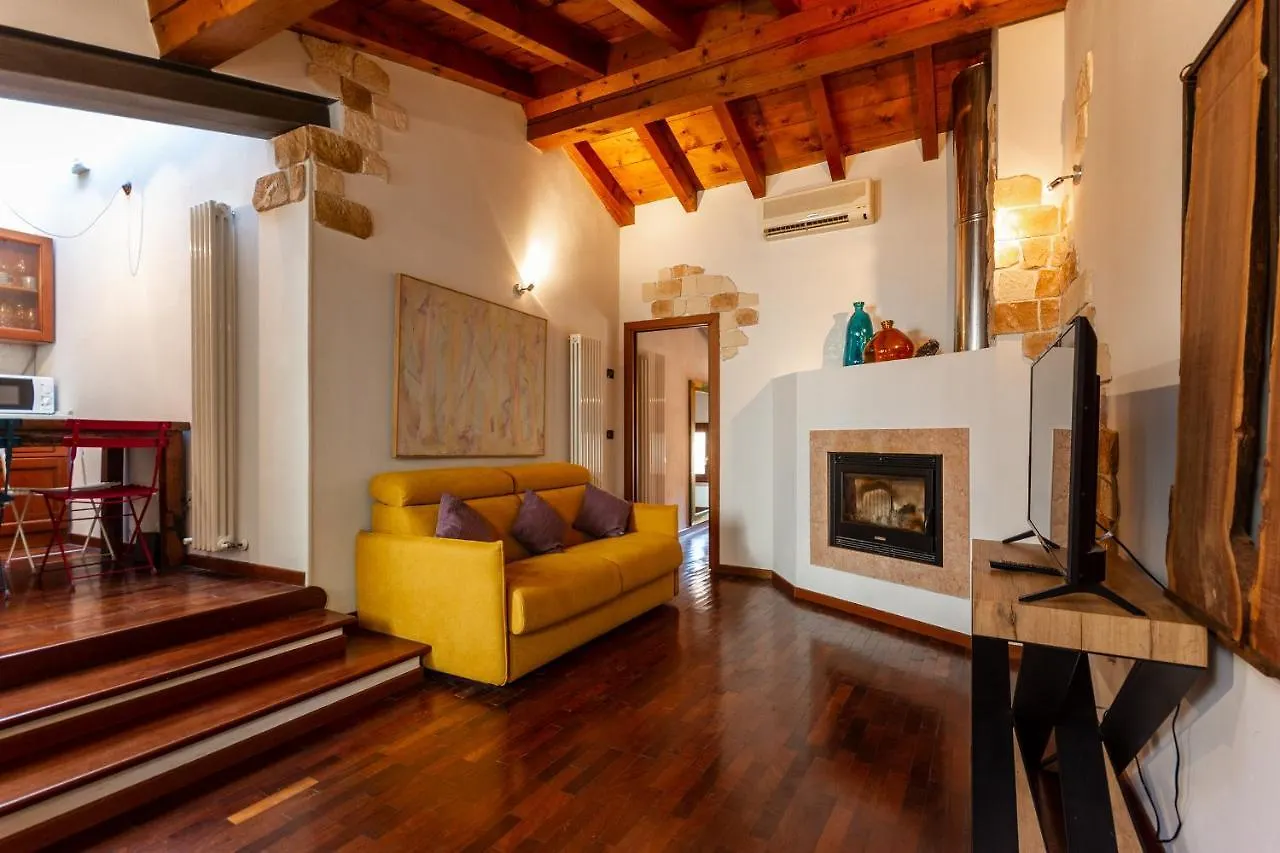 La Terrazza Apartment - Smart Holiday Mantua